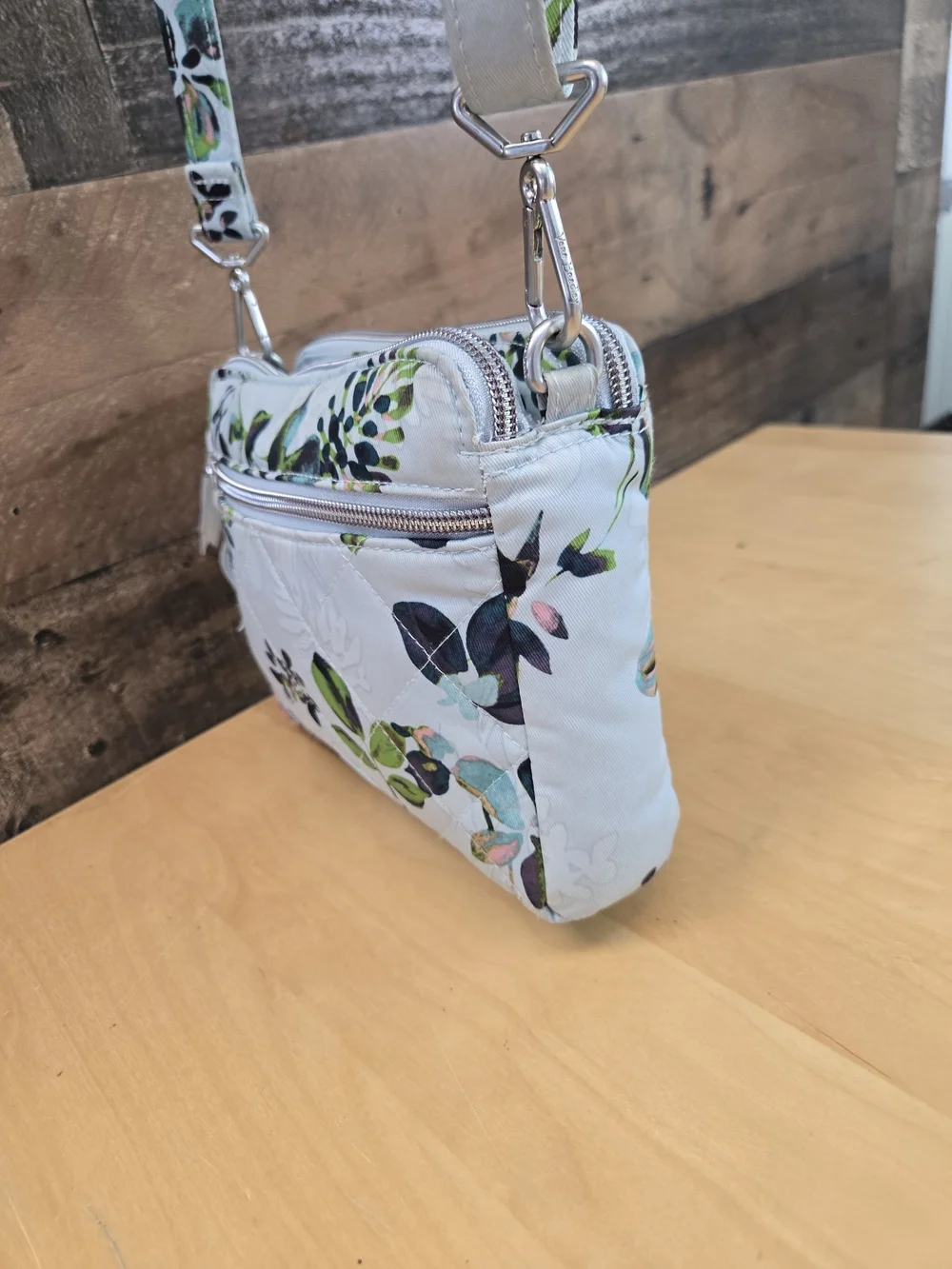 Vera Bradley Seawater Bloom Crossbody Light Blue Triple Compartment Purse